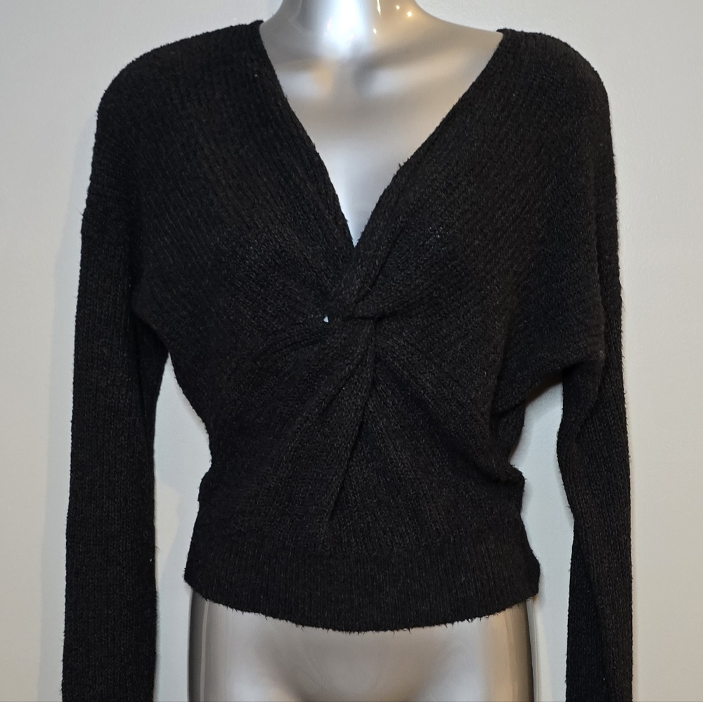 Express Women's Black Sweater Size Xs